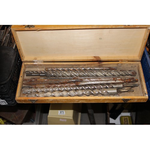 873a - Wooden box of Tungsten tipped chisels & drill bits & box of other drills in case, long drill bit etc... 