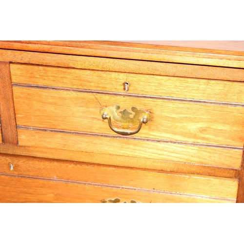 12 - Antique mahogany 2/2 chest of drawers with brass handles