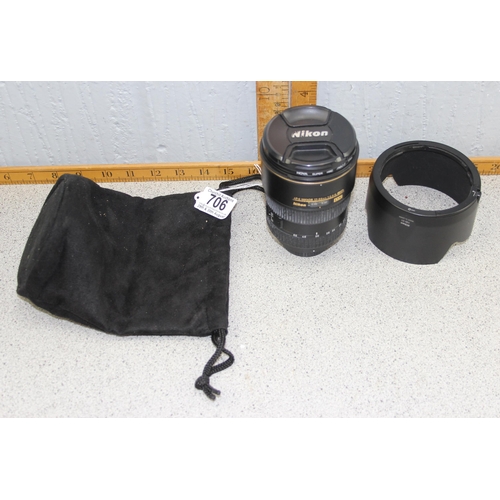 706 - Nikon Nikkor AF-S 17-55 mm 1:2.8G ED DX camera Lens with hood and fabric case