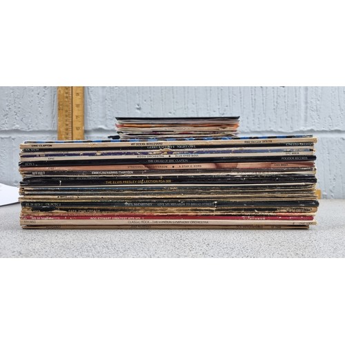 659 - Qty of vinyl LPs and singles records to inc Johnny Cash, The Beatles etc etc