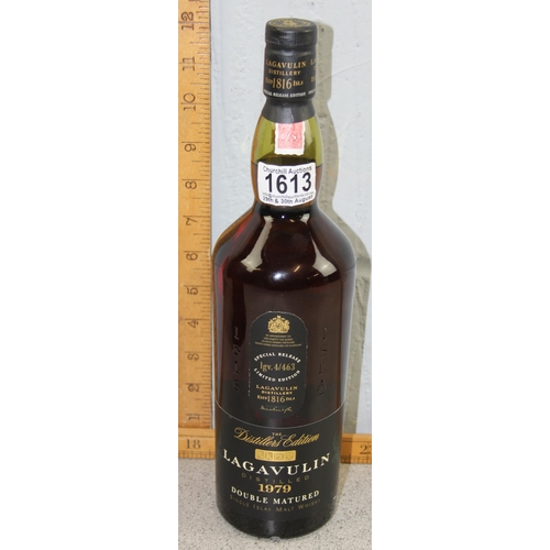 1613 - Lagavulin Distillers Edition Double Matured Single Islay Malt Whisky, distilled 1979, Special Releas... 