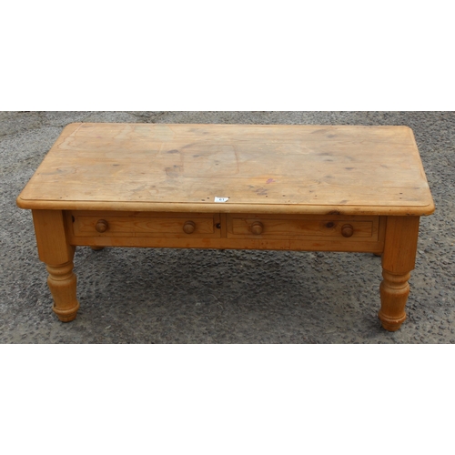 61 - Heavy pine coffee table with 2 drawers