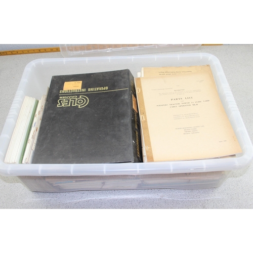 1015 - Box of military vehicle manuals