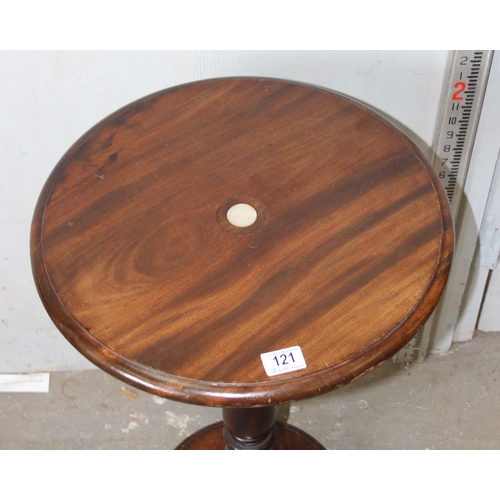 121 - 19th century mahogany circular pedestal table with mother-of-pearl inlay