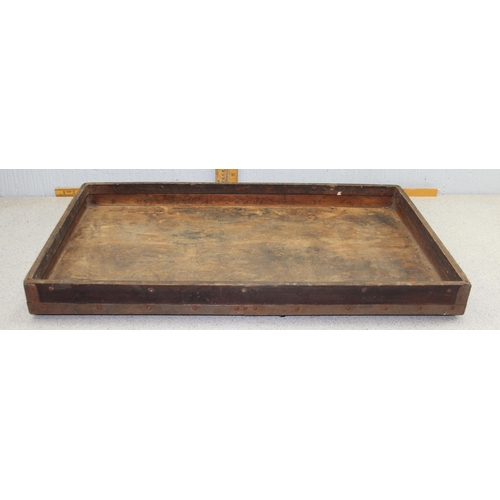 206 - 4 vintage wooden bakers' trays