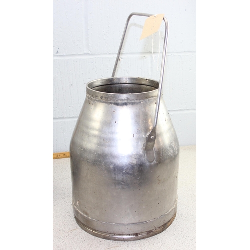 343 - Vintage milk churn base and small galvanised trough