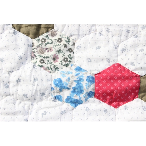 222b - A large vintage patchwork quilt decorated with flowers by Home Tex of Guernsey