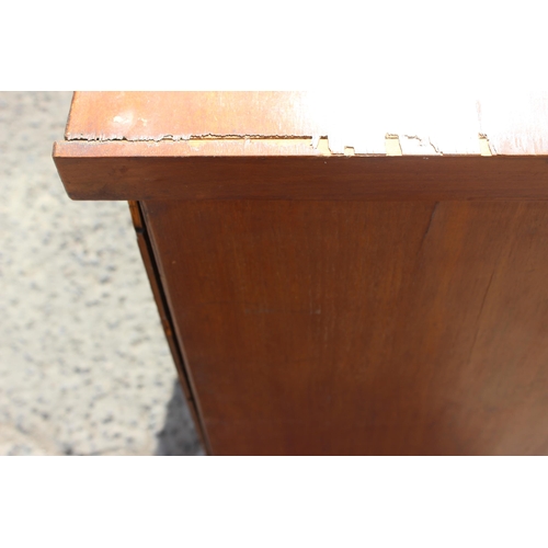 2 - A 19th century mahogany 2/3 chest of drawers standing on bracket feet