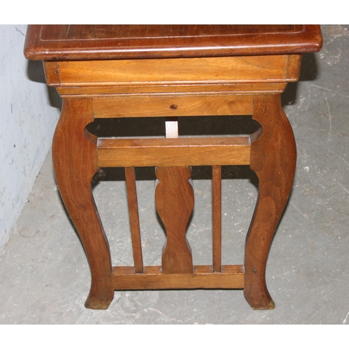 48 - A small vintage mahogany 2 drawer hall table with key