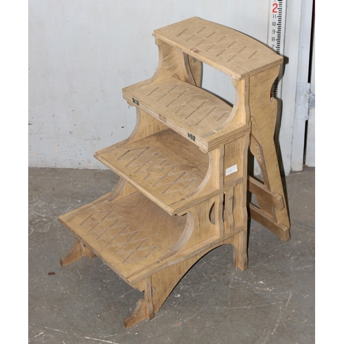 50 - A metamorphic library or scullery step chair