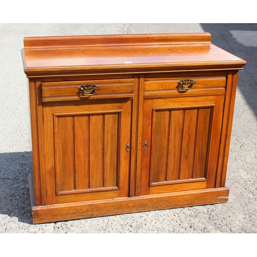 7 - An early 20th century mahogany sideboard or side cabinet with 2 keys