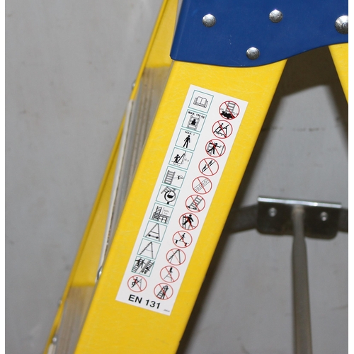 678 - DJM Direct step ladder