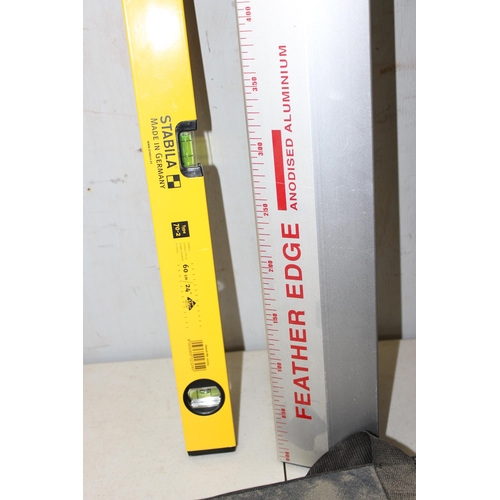 748 - 2 large straight edge tools to inc Bosch FSN 1600 & a Stabila spirit level (3)