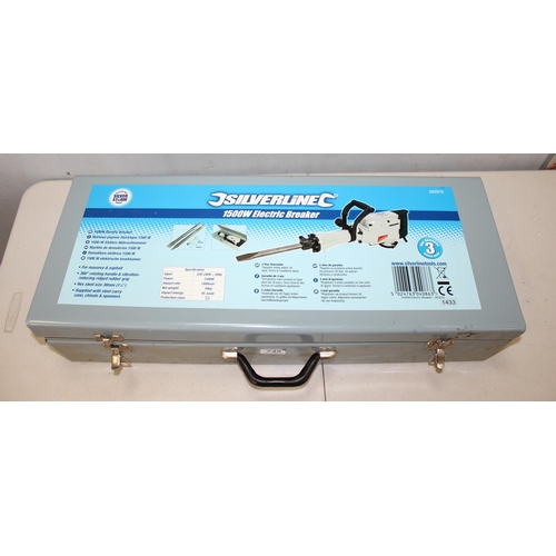 749 - Silverline 1500w breaker in case