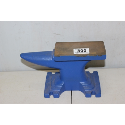 800 - Large jewellers anvil, approx 22cm wide