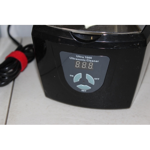 808 - James ultrasonic 7000 cleaner