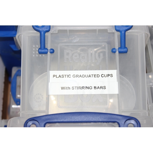 820 - 15 plastic tubs and various contents