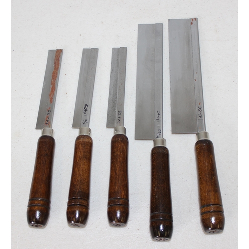 838 - 5 wooden handled razor saws