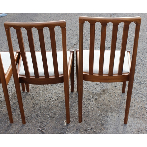 86 - A set of 4 retro chairs by Meredew