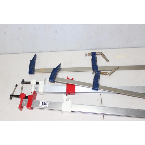 866 - 4 assorted sash clamps