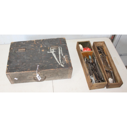 872 - Vintage engineers tool box and contents