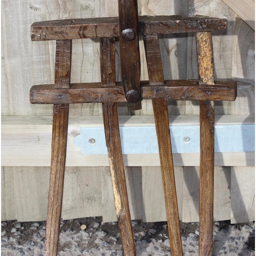 226 - A large vintage rustic wooden fork