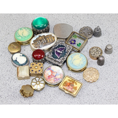 1607 - 19 assorted small pill and trinket boxes, thimbles etc