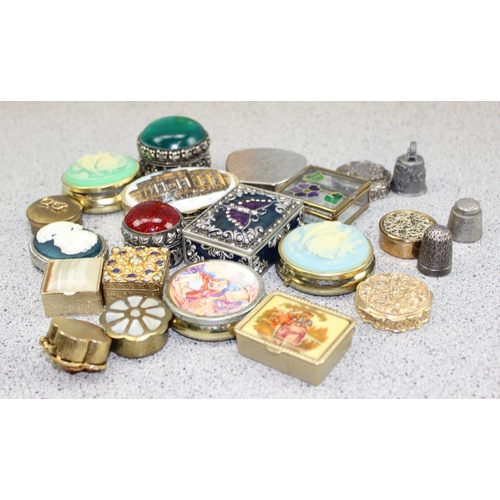 1607 - 19 assorted small pill and trinket boxes, thimbles etc