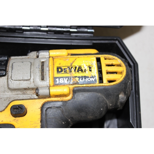 917 - Boxed Dewalt 18v drill, with charger and battery