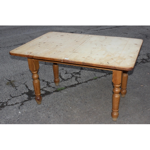 130 - Vintage pine farmhouse kitchen table, approx 140cm x 100cm