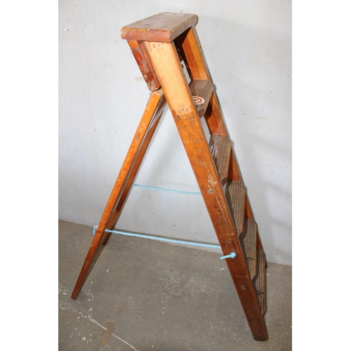 136 - Vintage wooden step ladder