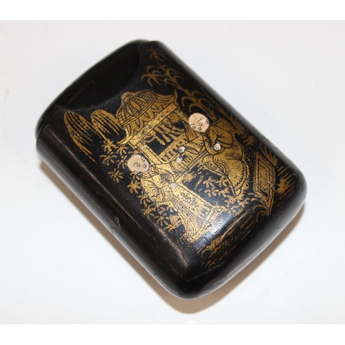 1602 - A small Japanese lacquer box, with gilt decoration, likely early 20th century