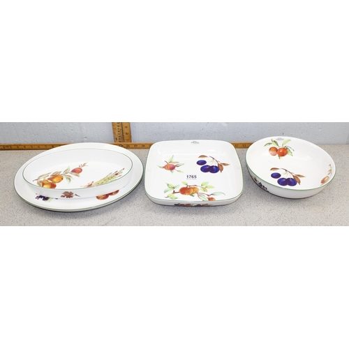 1765 - 4 large pieces of Royal Worcester 