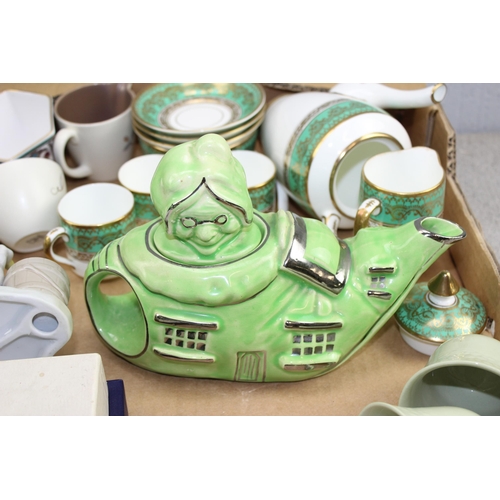 1771 - 2 boxes of miscellaneous ceramics to inc Royal Worcester, Lingard teapot, Portmeirion