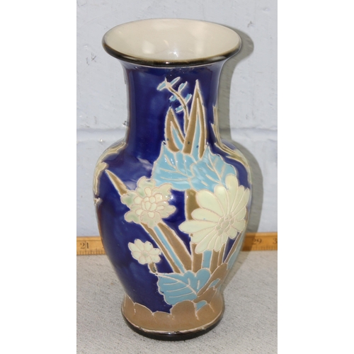 1780 - A 20th century Oriental pottery vase with polychrome decoration