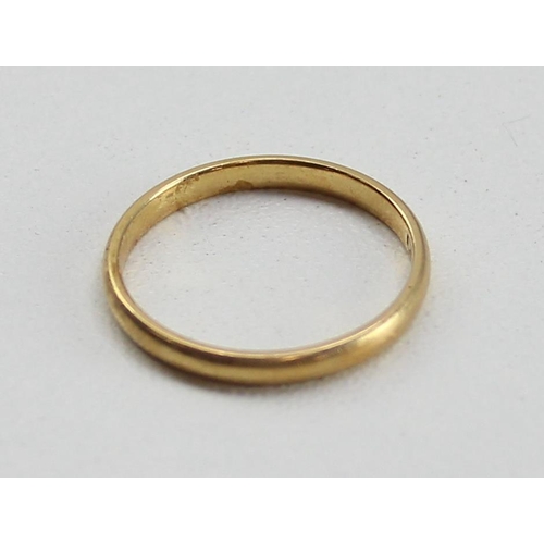 1219 - 18ct gold wedding band, Birmingham 1936, approx size O & 2.11g gross