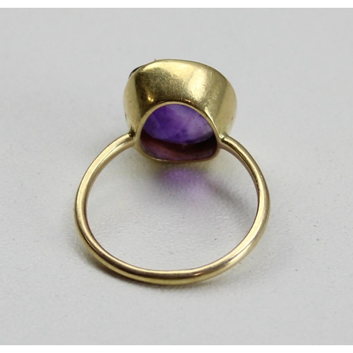 1228 - An 18ct gold and amethyst ring, unmarked but XRF tested, approx size N & 3.72g gross, believed to be... 