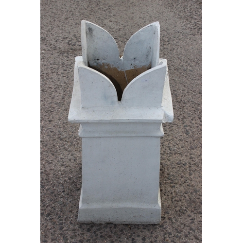 293 - White painted chimney pot