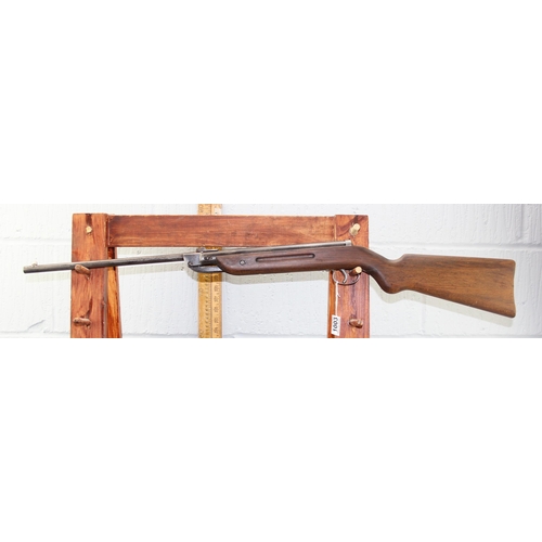 1003 - Gecado model 25 air rifle with wooden stock, believed to be .22