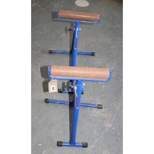 808 - A pair of Record RPR 400 roller stands