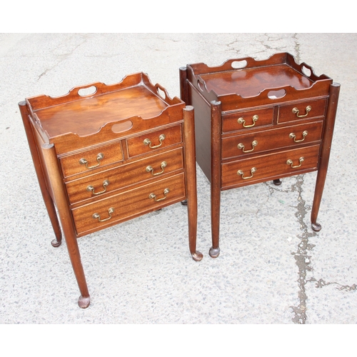 122 - Pair of mahogany Georgian style 2-over-2 bedside cabinets with removable tray tops