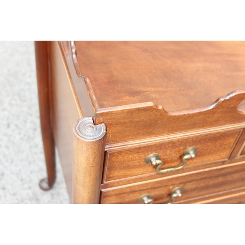 122 - Pair of mahogany Georgian style 2-over-2 bedside cabinets with removable tray tops