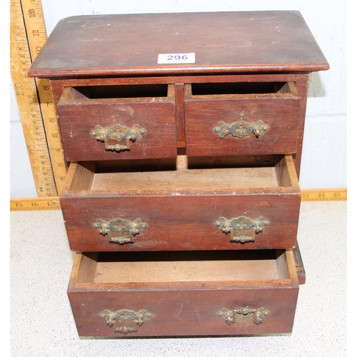 296 - An antique miniature 2 over 2 chest of drawers, apprentice piece