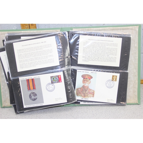 527 - Stamps - GB National Army Museum covers in Album ( 60 )