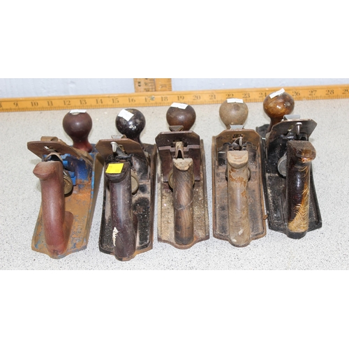 851 - 5 x various wood planes to incl. Stanley