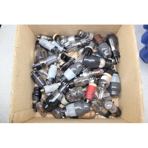 607 - 2 boxes of loose radio valves to include T41 & 5U4G