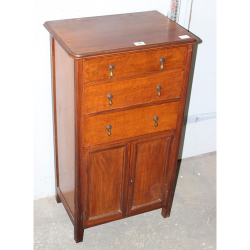 181 - A small early 20th century 3 drawer side cabinet