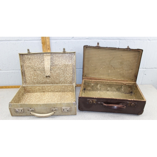 280 - 2 small vintage suitcases