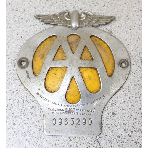 739 - 6 assorted vintage AA car badges