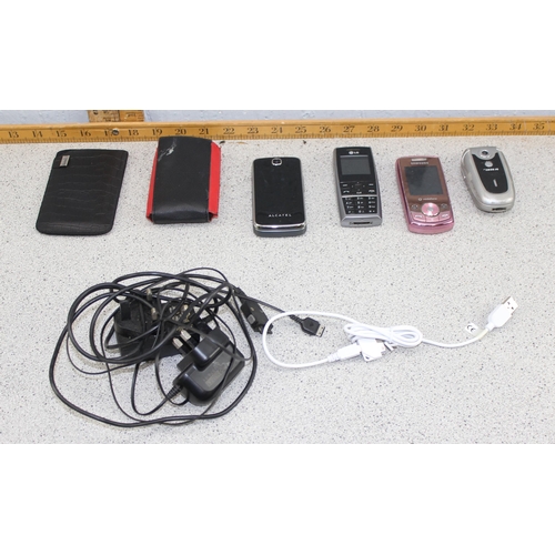 671 - Qty of assorted mobile phones and chargers